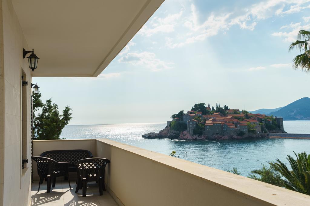 Apartments Zezelj Sveti Stefan Bagian luar foto